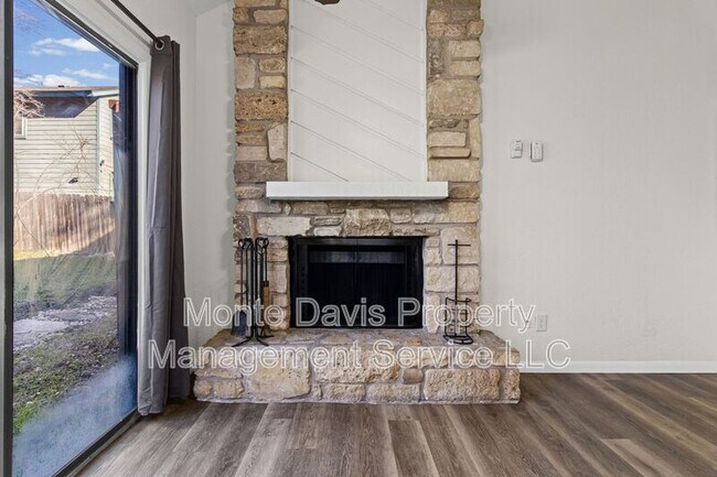 Building Photo - 1713 Cinnamon Path