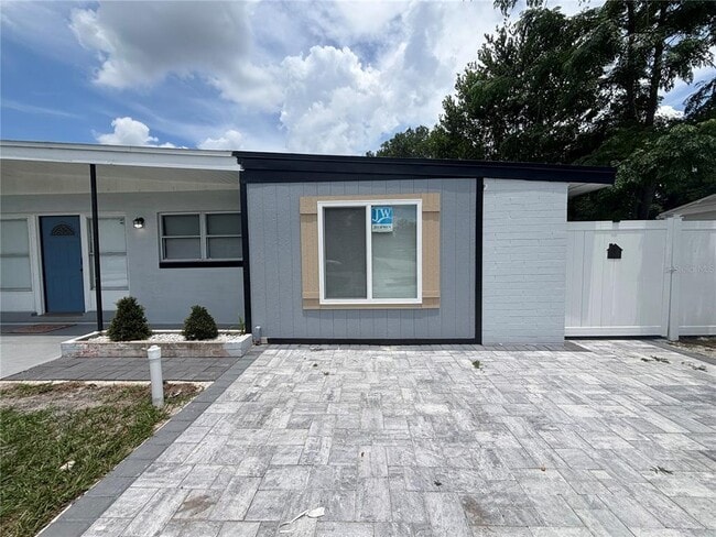 Building Photo - 6035 Sage Dr