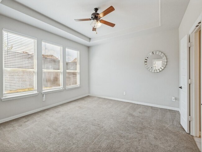 Building Photo - 1267 Binfield Dr