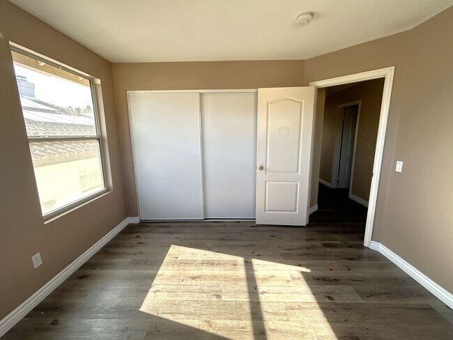 Building Photo - TORREY PINES DR CHINO HILLS 91709 (4 BED/ 2 BATH)