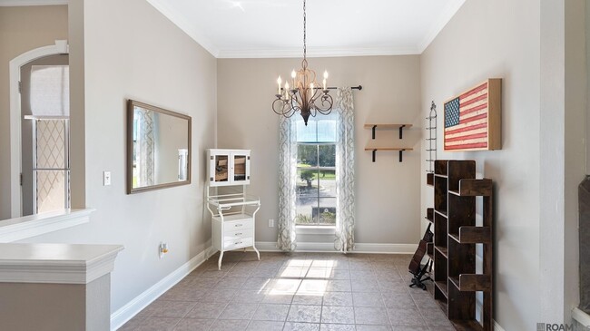 Building Photo - 10530 Springglen Ct