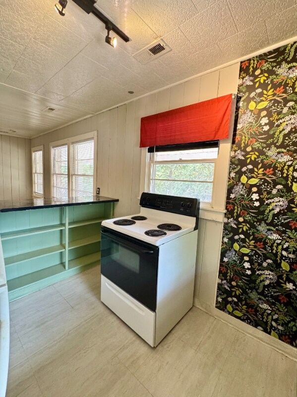 Building Photo - 7203 Porcher Dr