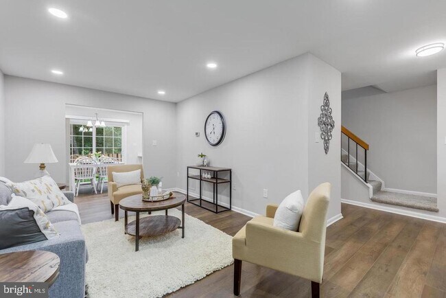 Building Photo - 2256 Gunsmith Square