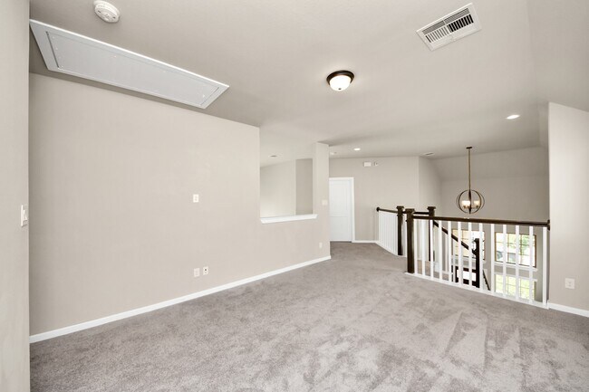 Building Photo - 7006 Winterberry Gln Ln