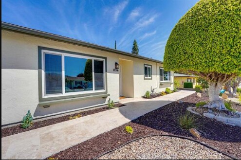 Building Photo - 856 La Tierra Dr