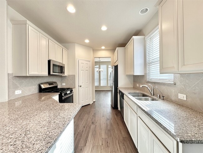 Building Photo - 18002 Alora Springs Trace