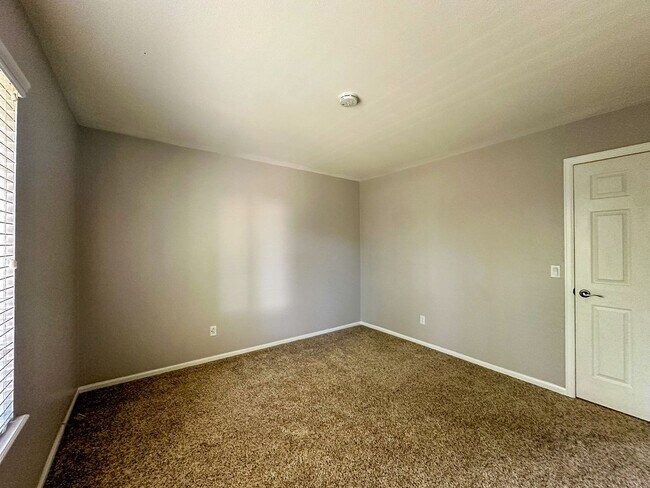 Building Photo - A perfect Highlands Ranch 4-bedroom home