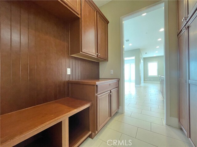 Building Photo - 71 Rexford