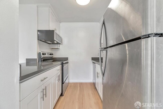 Building Photo - 46728 Crawford St