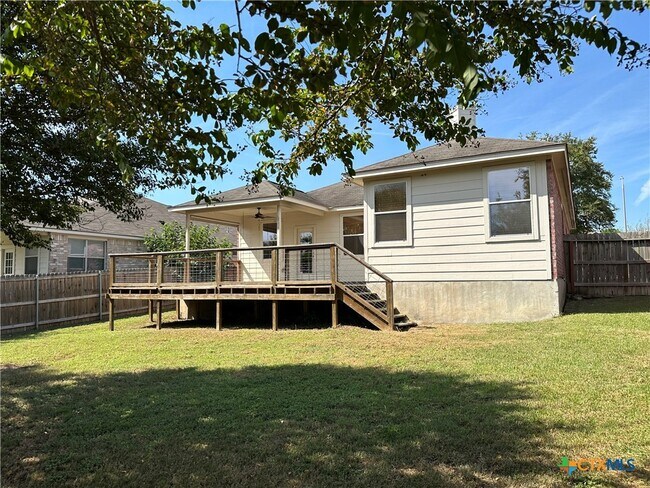 Building Photo - 2119 Belvedere Ct