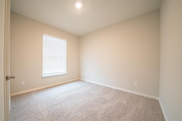 Building Photo - 2104 Yarborough Dr