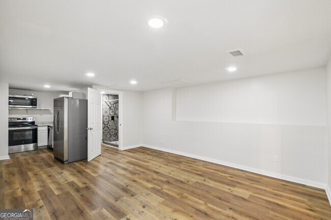 Building Photo - 2799 Brookcliff Landing NE