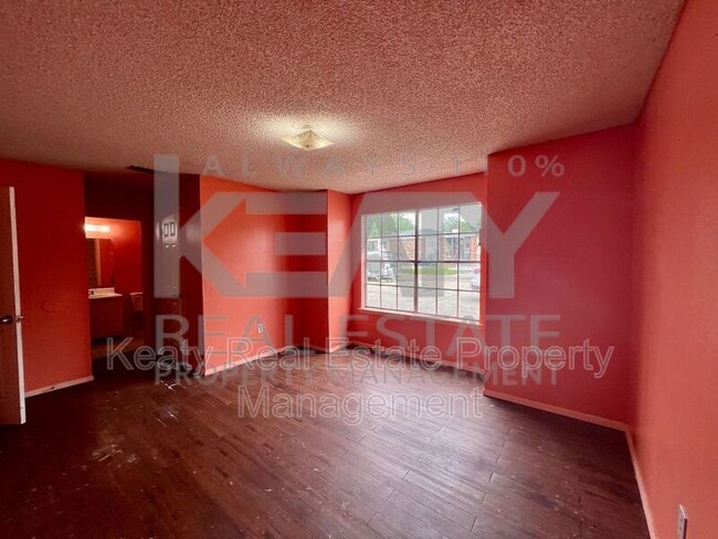 Building Photo - 108 Meudon St