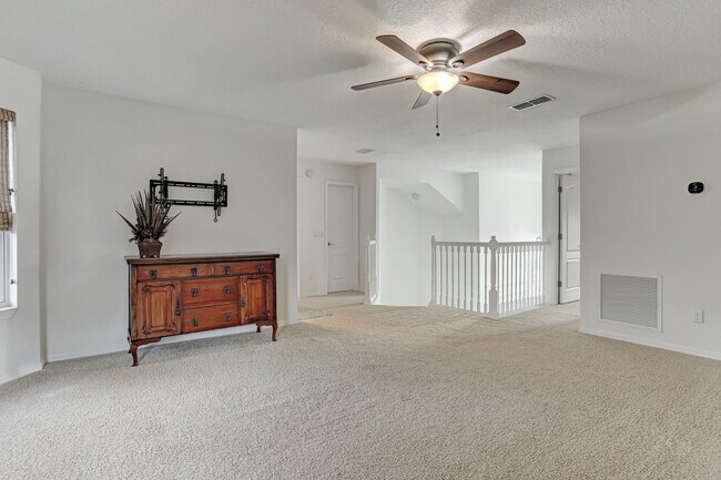 Building Photo - 140 Oceans Edge Dr