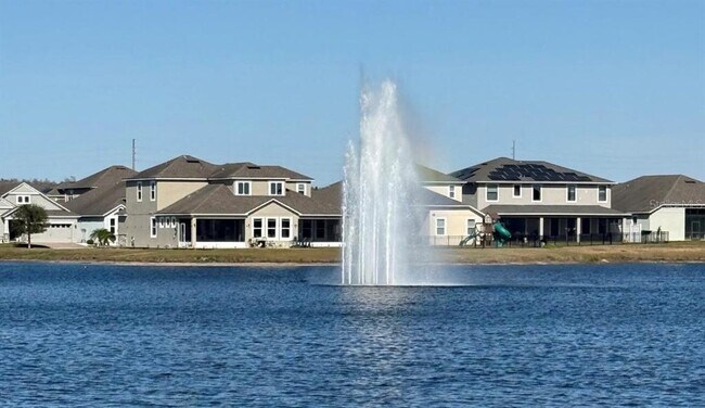 Building Photo - 2840 Chantilly Ave