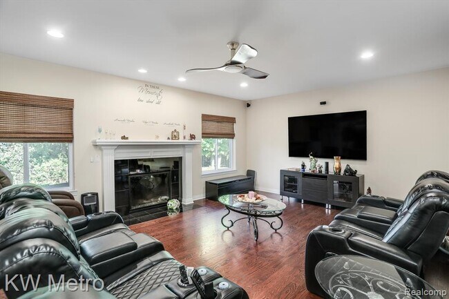 Building Photo - 4342 Rockdale Ct