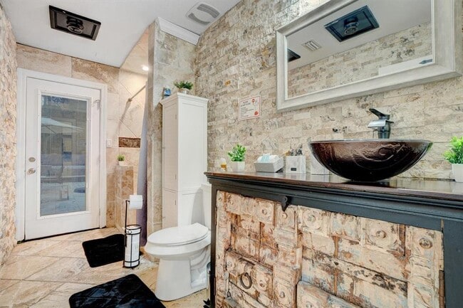 Building Photo - 3451 Dawn Ct