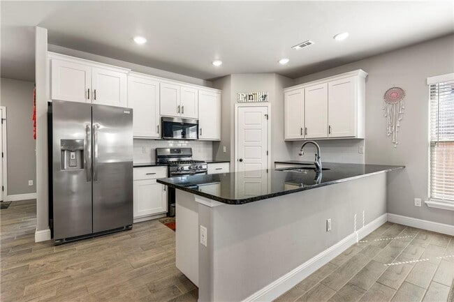 Building Photo - 2041 Tallgrass Ter