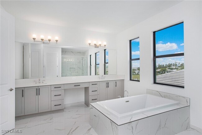 Building Photo - 12794 Woodbury Dr