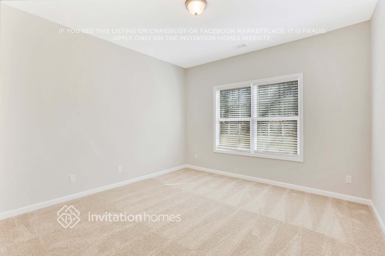 Building Photo - 495 Langley Creek Dr