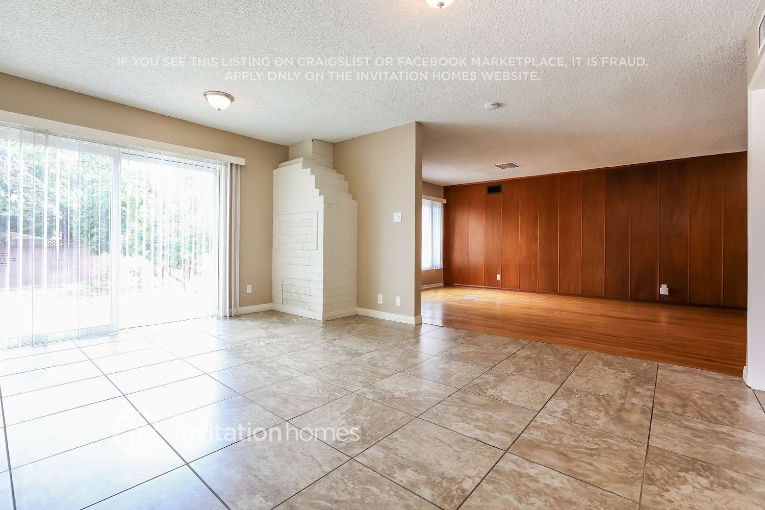 Building Photo - 15040 Valerio St