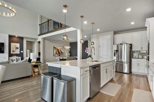 Building Photo - 2124 Dublin Ct