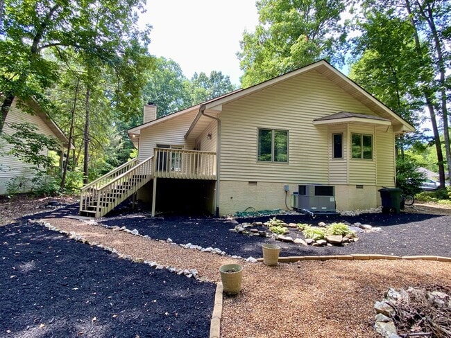 Building Photo - 310 Paoli Trce