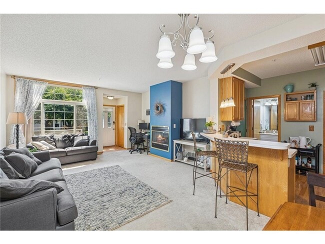 Building Photo - 8829 Branson Dr