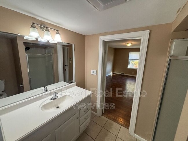 Building Photo - 107 Edgewood Ave