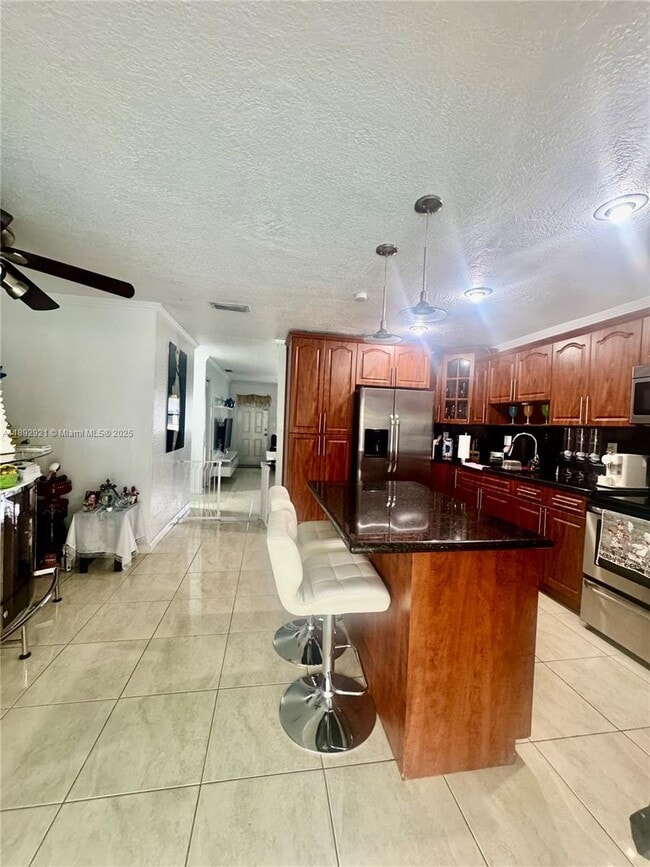 Building Photo - 4848 SW 135th Pl