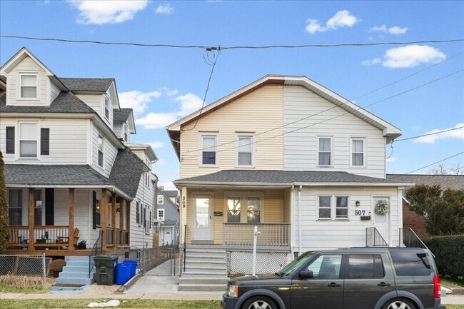 Building Photo - 505 Wood St