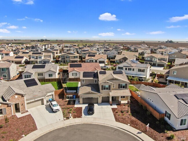 Building Photo - 1245 Pacific Pl