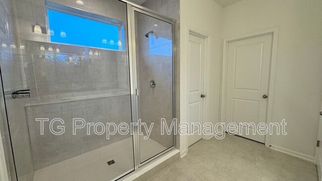 Building Photo - 117 Crew Ct