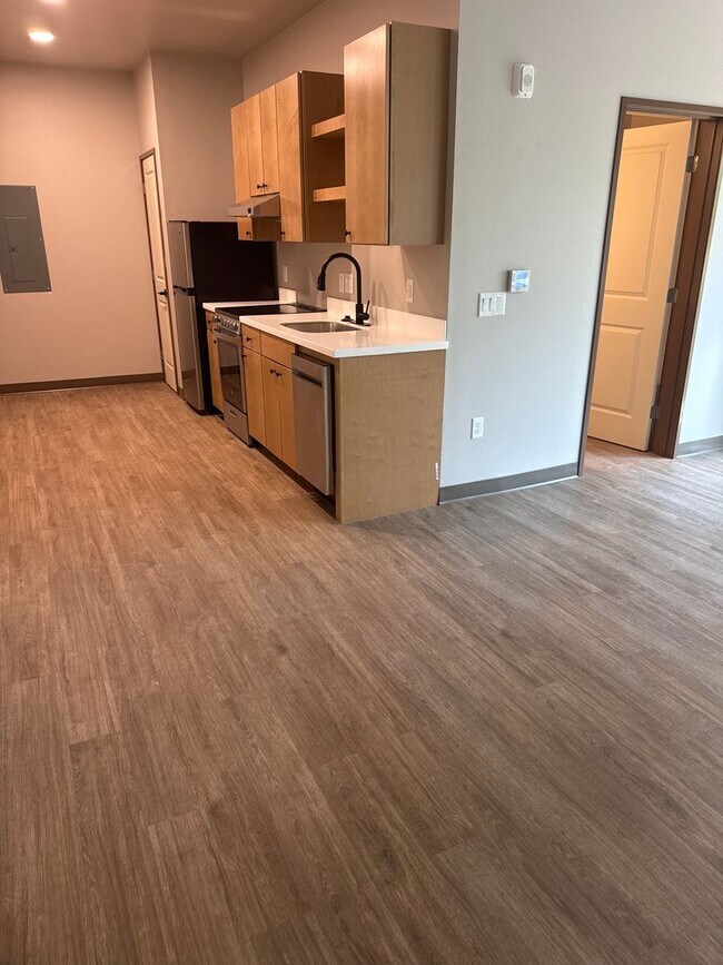 Building Photo - Beautiful, Brand New Studio Near CSU!