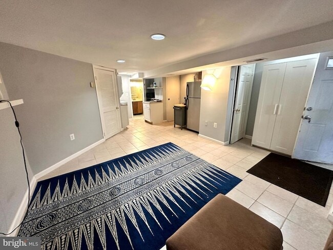 Building Photo - 60 Q St NW