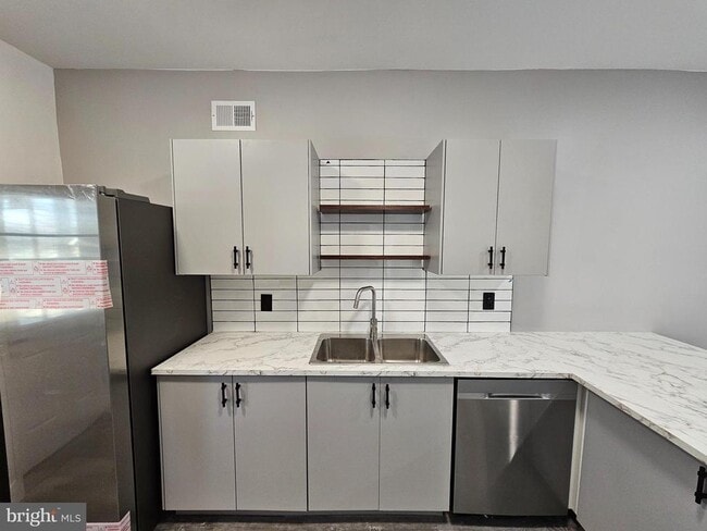 Building Photo - 844 West Chester Pike