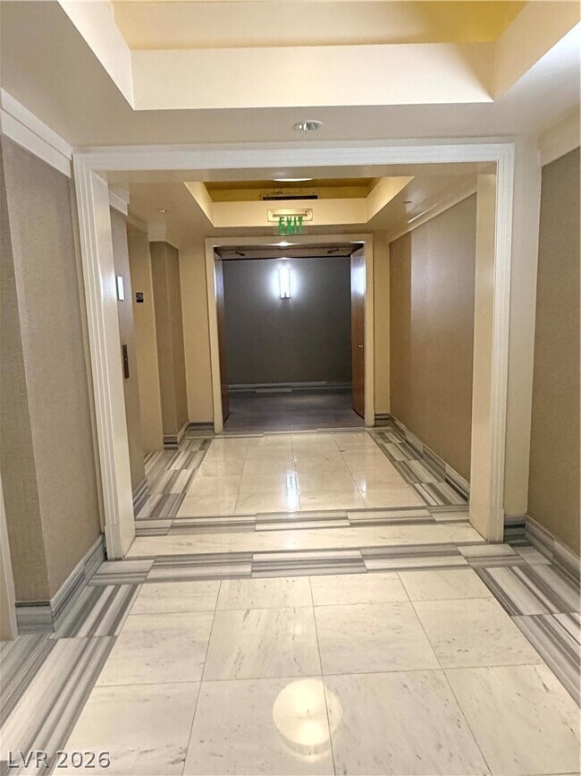 Building Photo - 322 Karen Ave