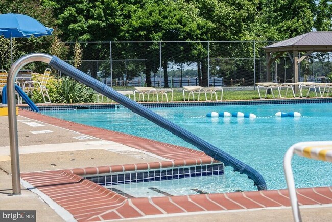 Building Photo - 44303 Delaire Landing Rd