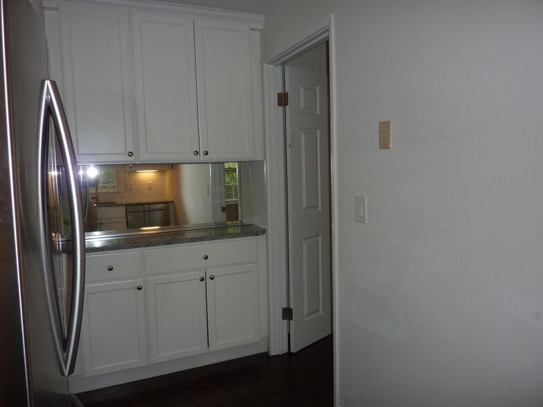 Building Photo - 62 Heritage Hill Rd