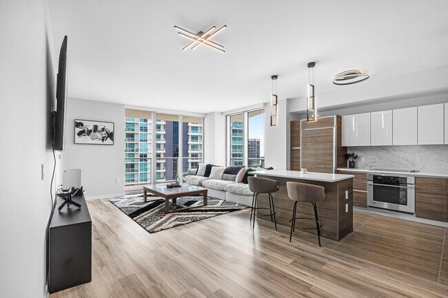 Building Photo - 1100 S Miami Ave