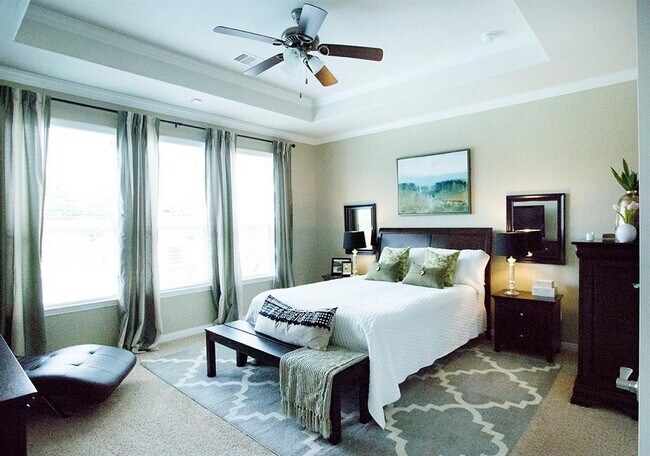 Building Photo - 25630 Foxrun Vista Dr