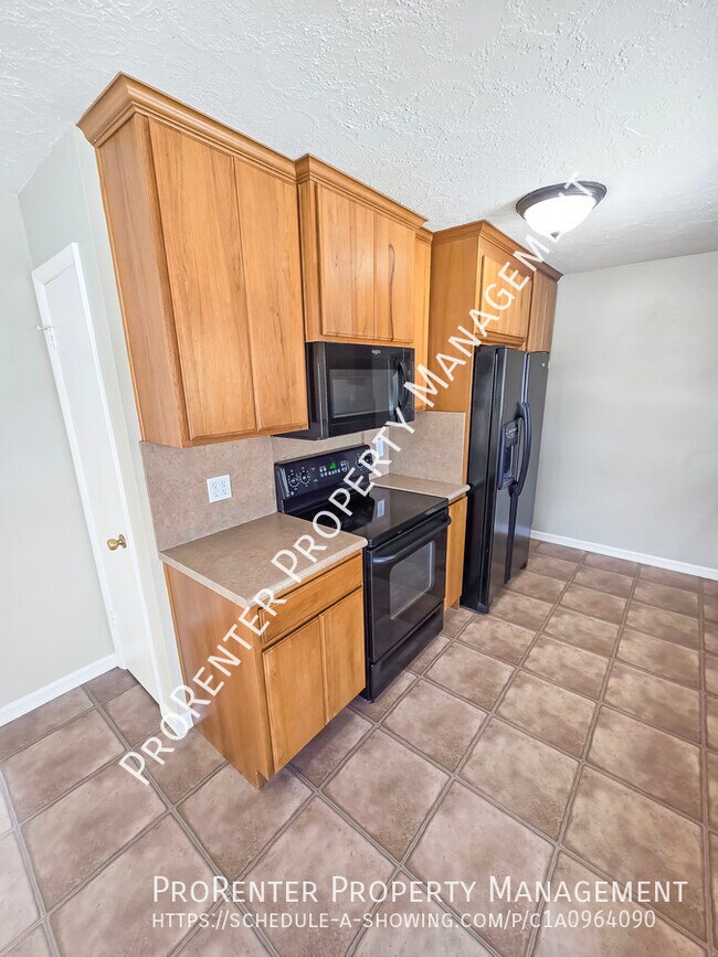 Building Photo - 929 Wasatch Dr