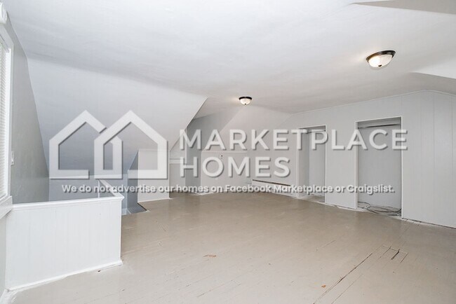 Building Photo - 97 Royal St