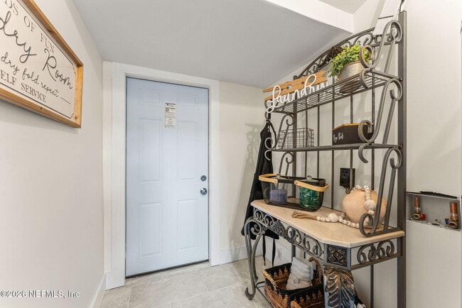 Building Photo - 4744 Glenwood Ave