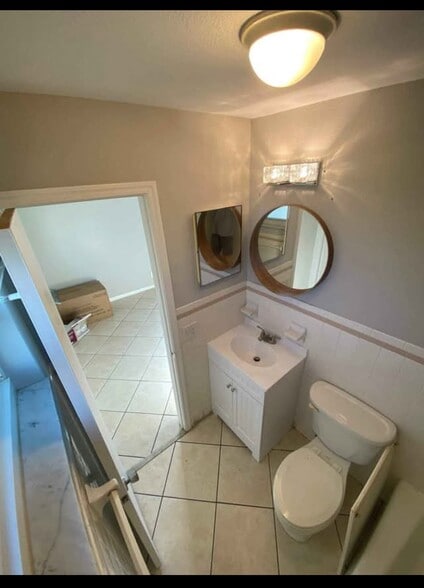 Building Photo - 111 N L St