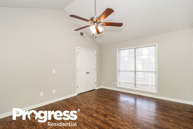 Building Photo - 2526 Riverwood Spg