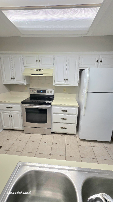 Building Photo - 25 Estes Dr