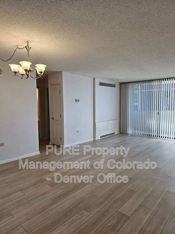 Building Photo - 1020 15th St