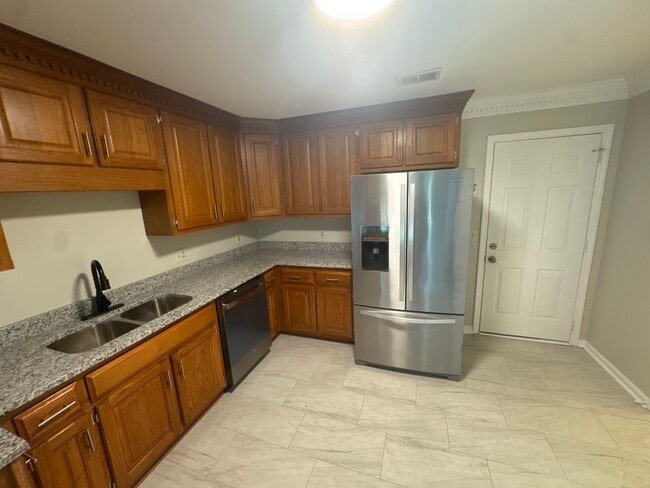 Building Photo - 2322 Magna Carta Pl SW