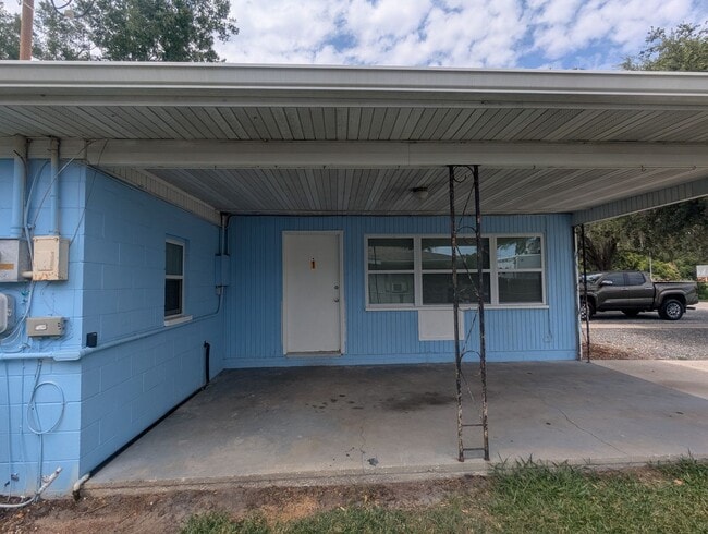 Building Photo - 1513 Akron Dr